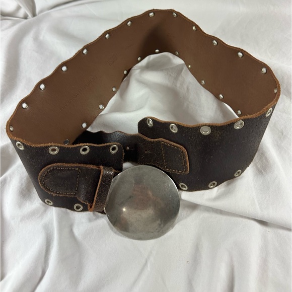 Genuine vintage ladies BANANA REPUBLIC brown leather belt small - Picture 4 of 10